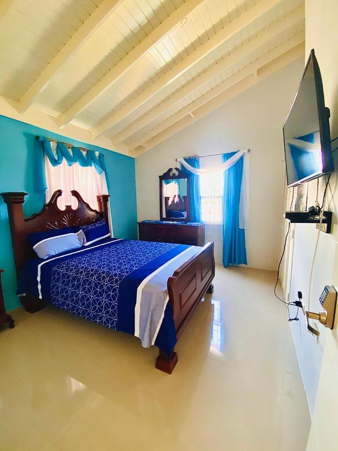 Paradise Villa Sleep 6 Private Pool Ocho Rios Eksteriør bilde